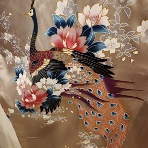 🍗Brand New Kim + Ono champagne peacock kimono